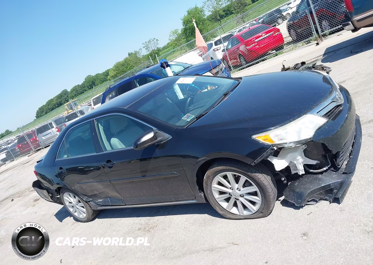 2014 Toyota Camry Le VIN:4T4BF1FK9ER377238 - 14