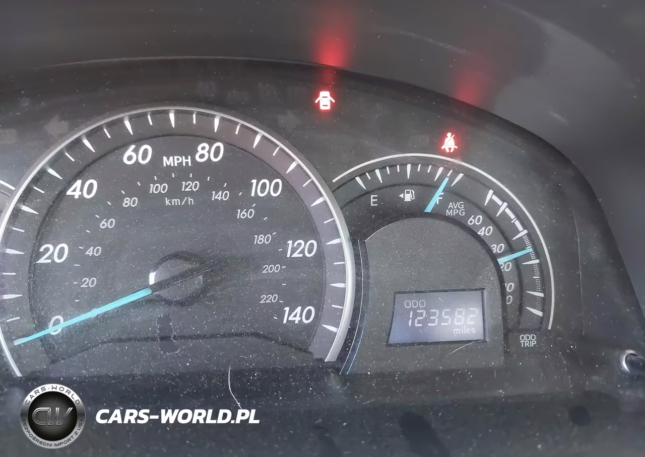 2014 Toyota Camry Le VIN:4T4BF1FK9ER377238 - 16