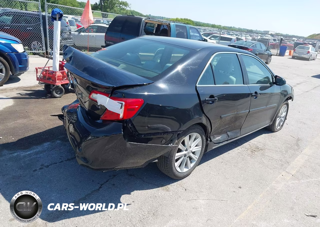 2014 Toyota Camry Le VIN:4T4BF1FK9ER377238 - 4