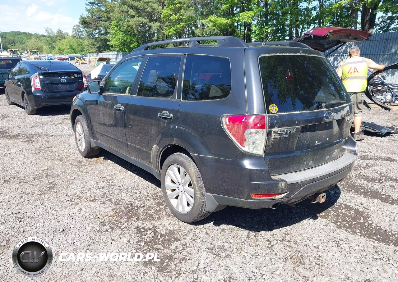 2012 Subaru Forester 2.5X Premium VIN:JF2SHADC9CH442780 - 3