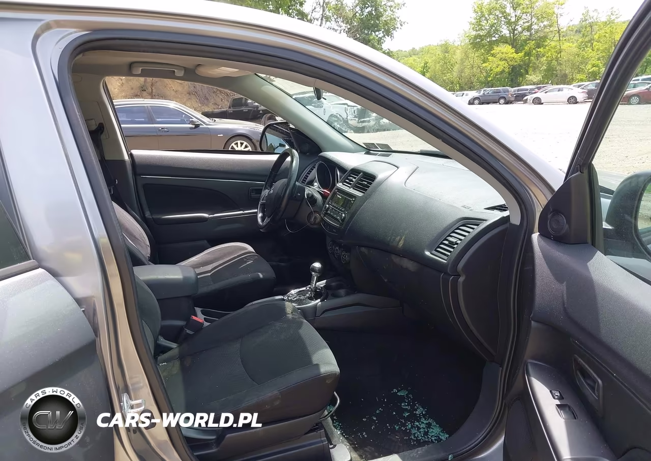 2015 Mitsubishi Outlander Sport Es VIN:4A4AR3AW0FE057415 - 5