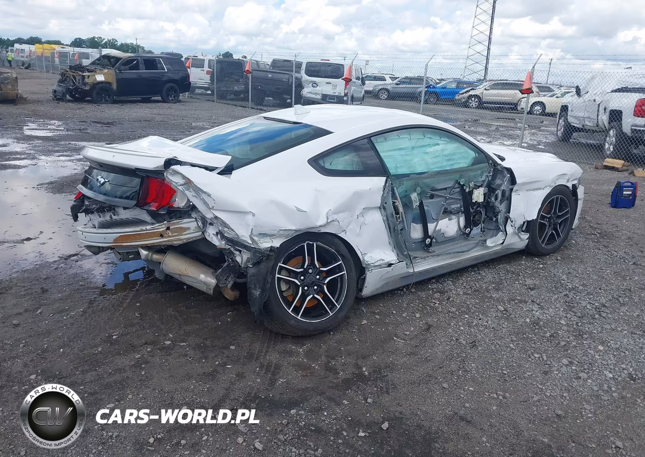 2020 Ford Mustang Ecoboost Fastback VIN:1FA6P8TH4L5183115 - 4