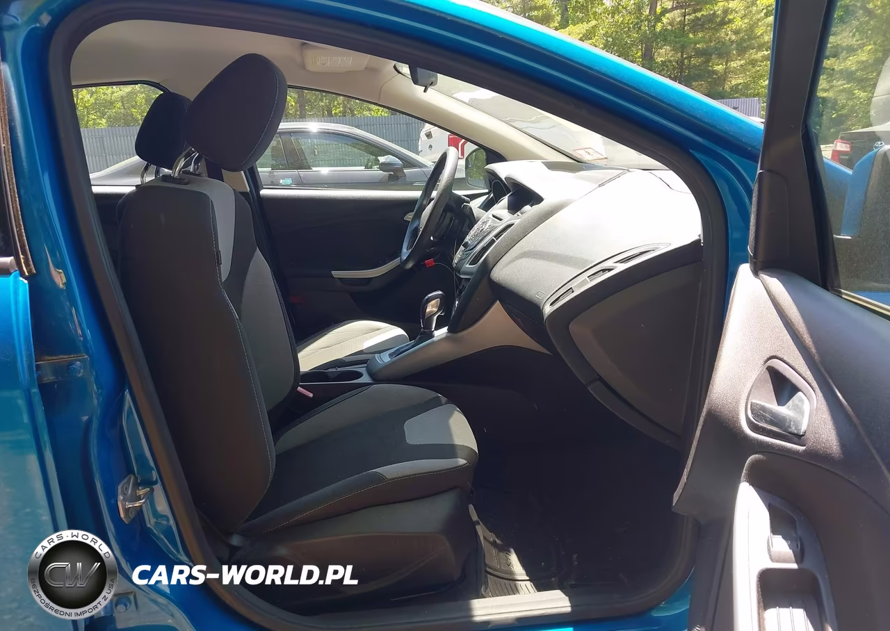 2012 Ford Focus Se VIN:1FAHP3F22CL117211 - 5