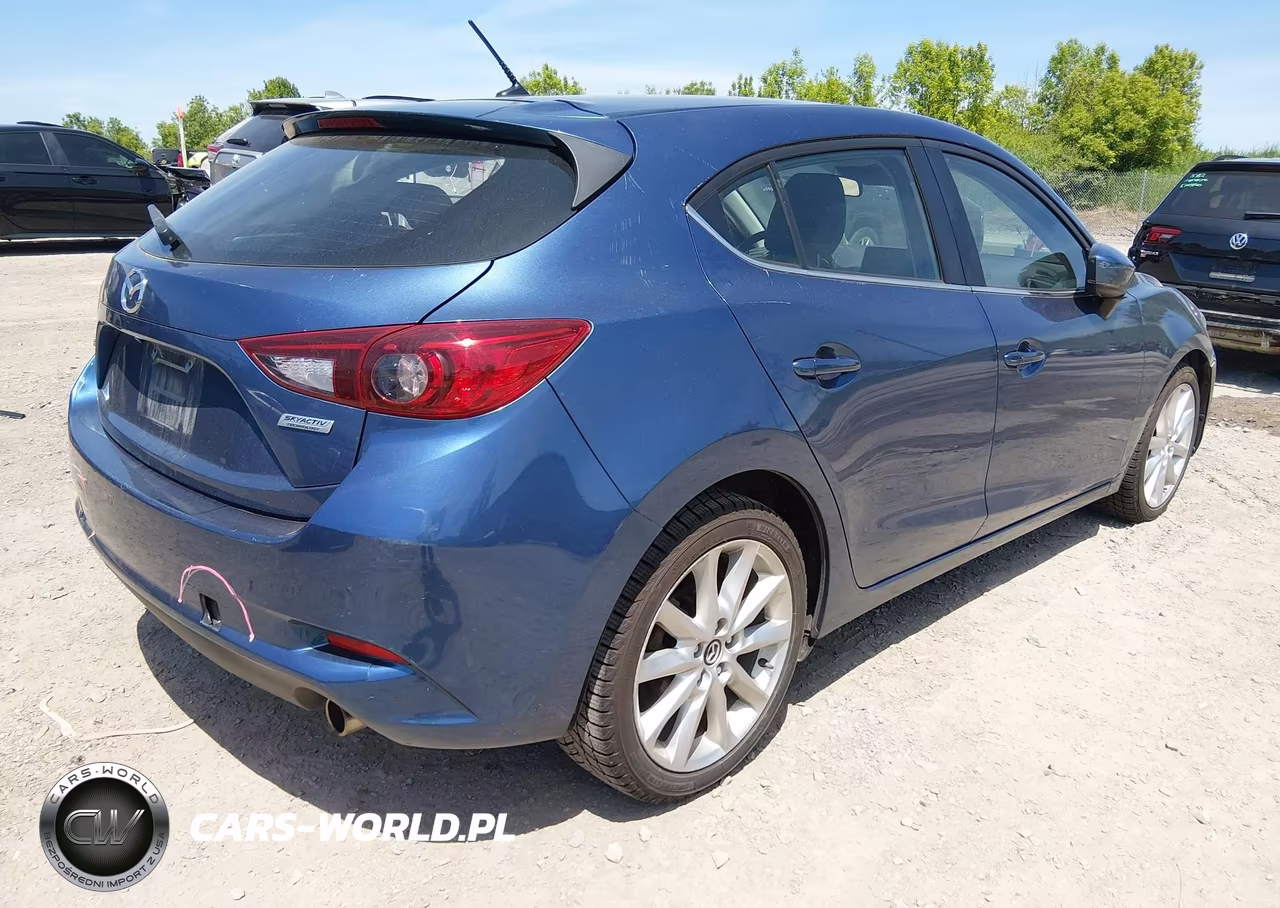 2017 Mazda Mazda3 Touring VIN:3MZBN1L73HM108580 - 4