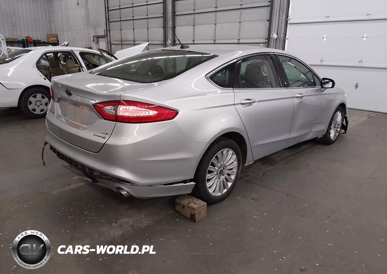 2013 Ford Fusion Hybrid Se VIN:3FA6P0LU0DR125743 - 4