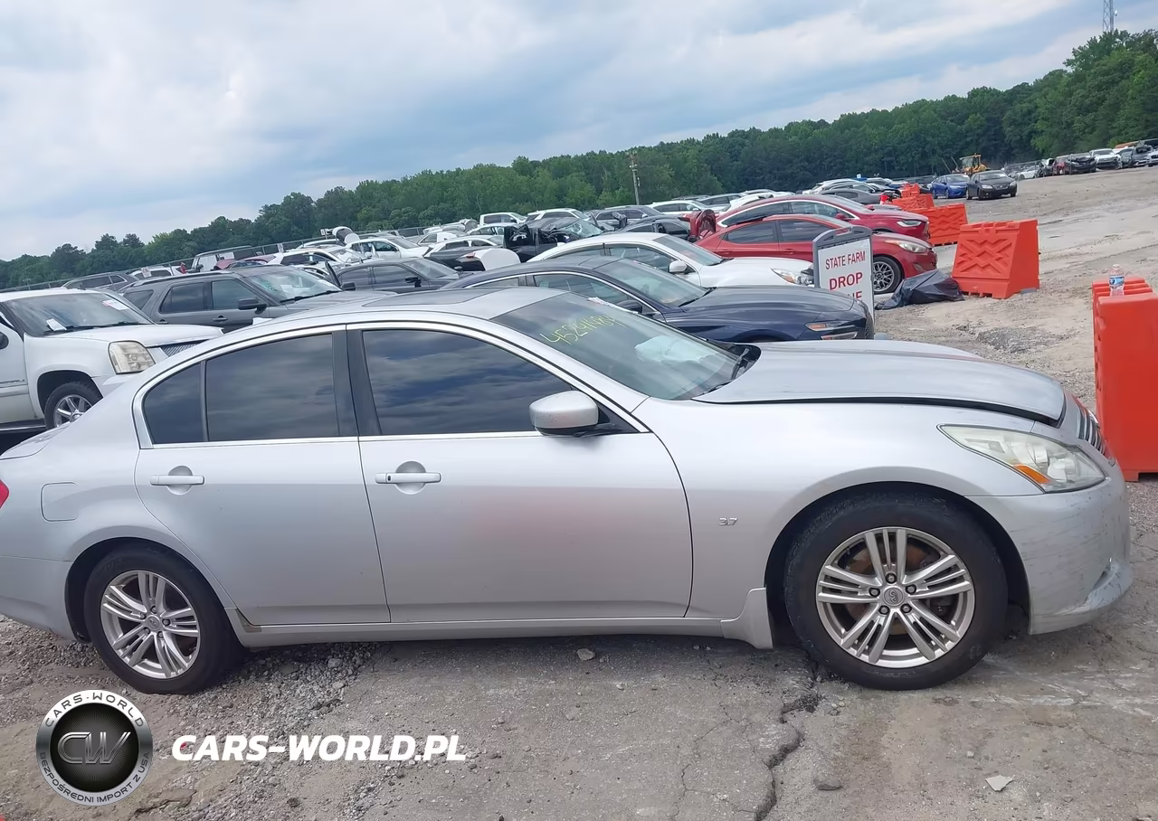 2015 Infiniti Q40 VIN:JN1CV6AP7FM502814 - 13