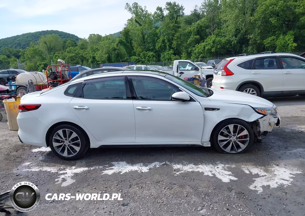 2016 Kia Optima Sx Turbo VIN:5XXGW4L29GG084958 - 13