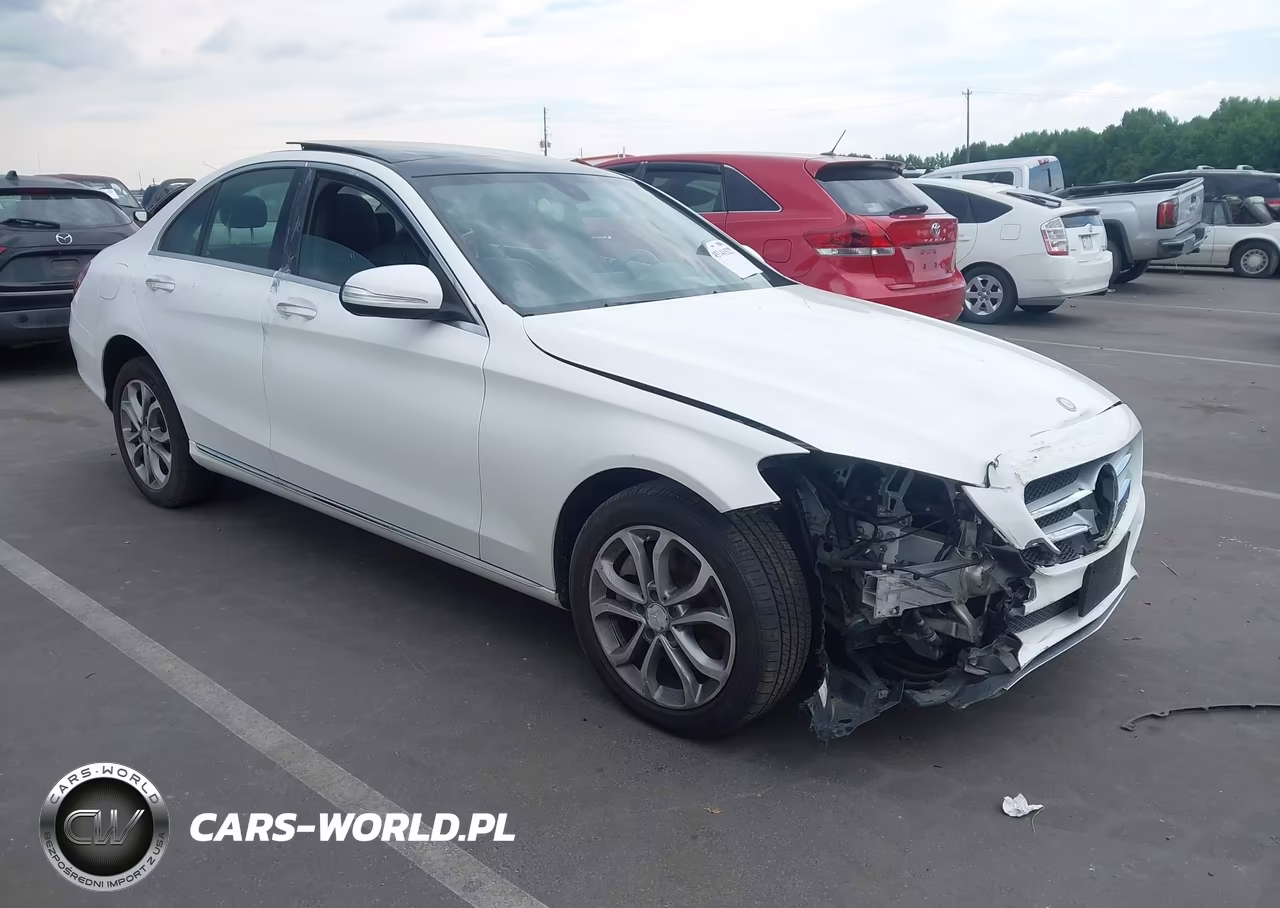 2015 Mercedes-Benz C 300 4Matic – zdjęcie 1 z 15