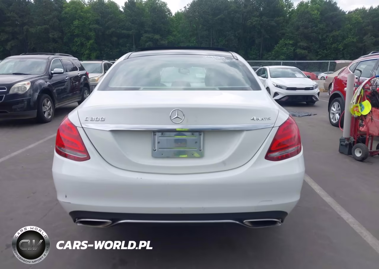2015 Mercedes-Benz C 300 4Matic VIN:55SWF4KB3FU080417 - 15