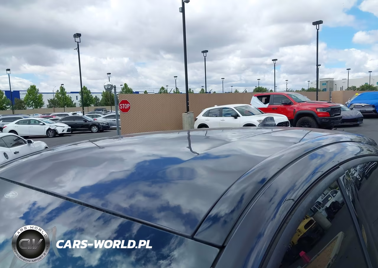 2022 Ford Mustang Mach-E Select VIN:3FMTK1RM2NMA18440 - 22