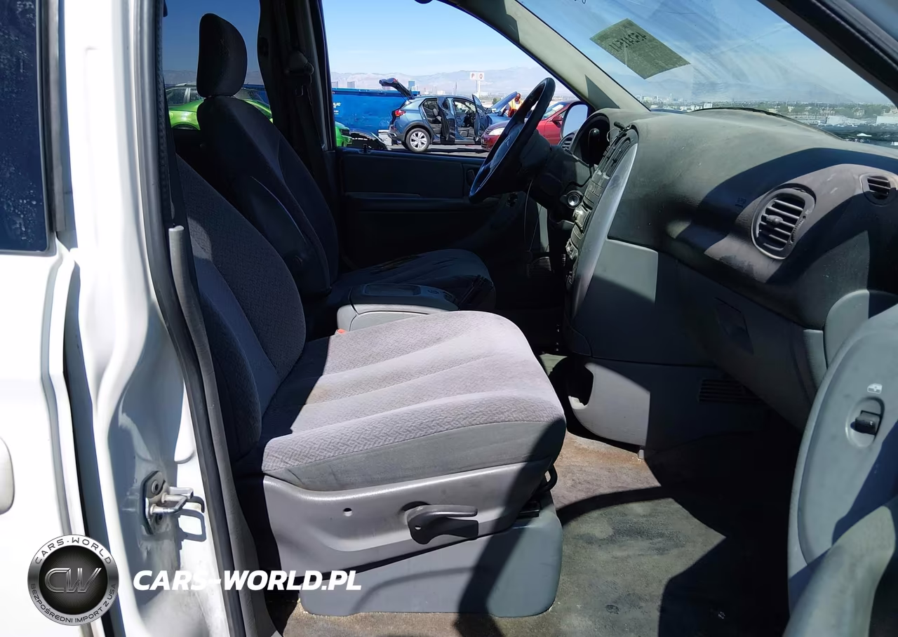 2007 Chrysler Town & Country Touring VIN:2A4GP54L47R183408 - 5