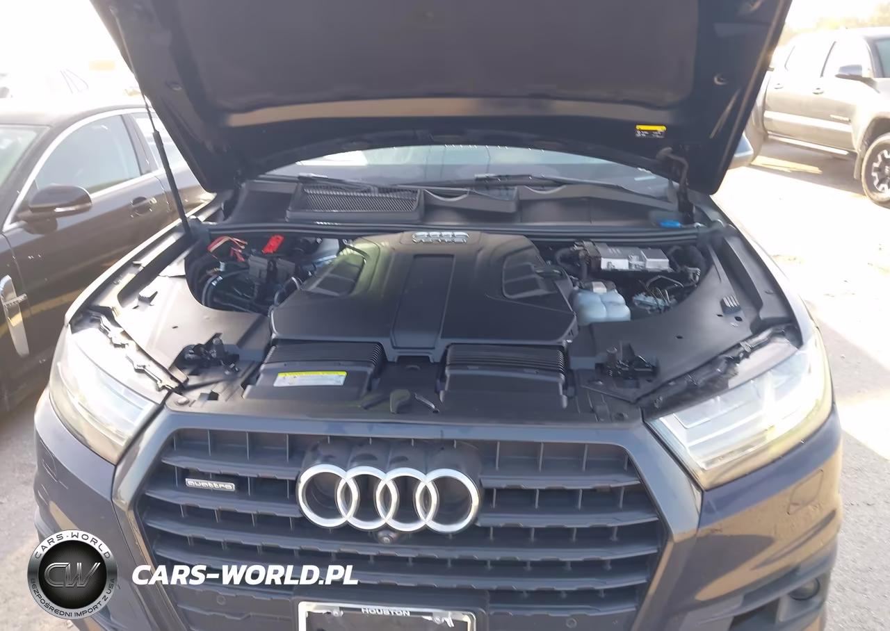 2018 Audi Q7 3.0T Premium VIN:WA1VAAF71JD015446 - 10