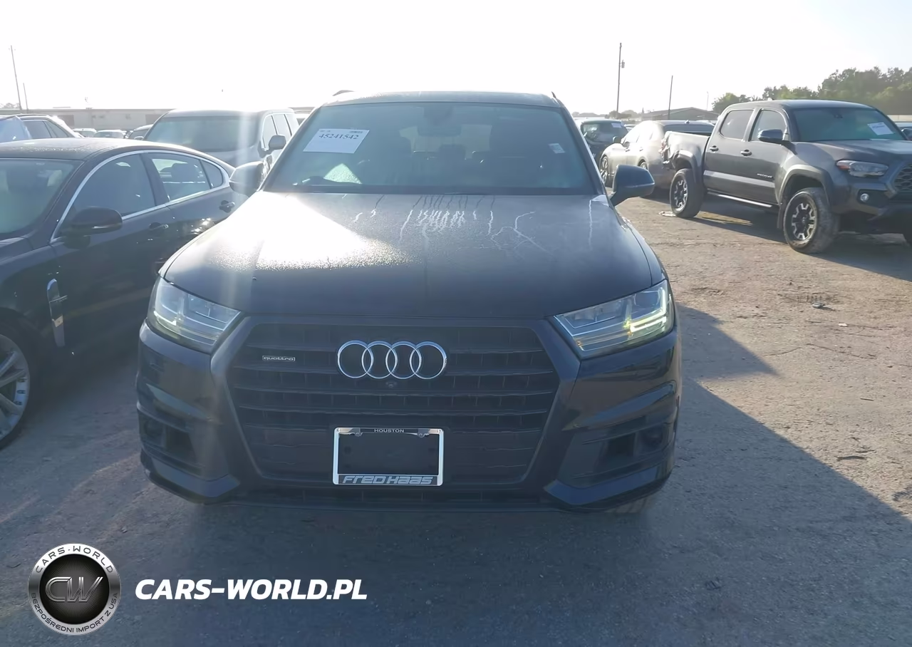 2018 Audi Q7 3.0T Premium VIN:WA1VAAF71JD015446 - 12