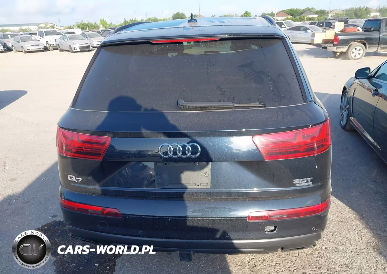 2018 Audi Q7 3.0T Premium VIN:WA1VAAF71JD015446 - 16