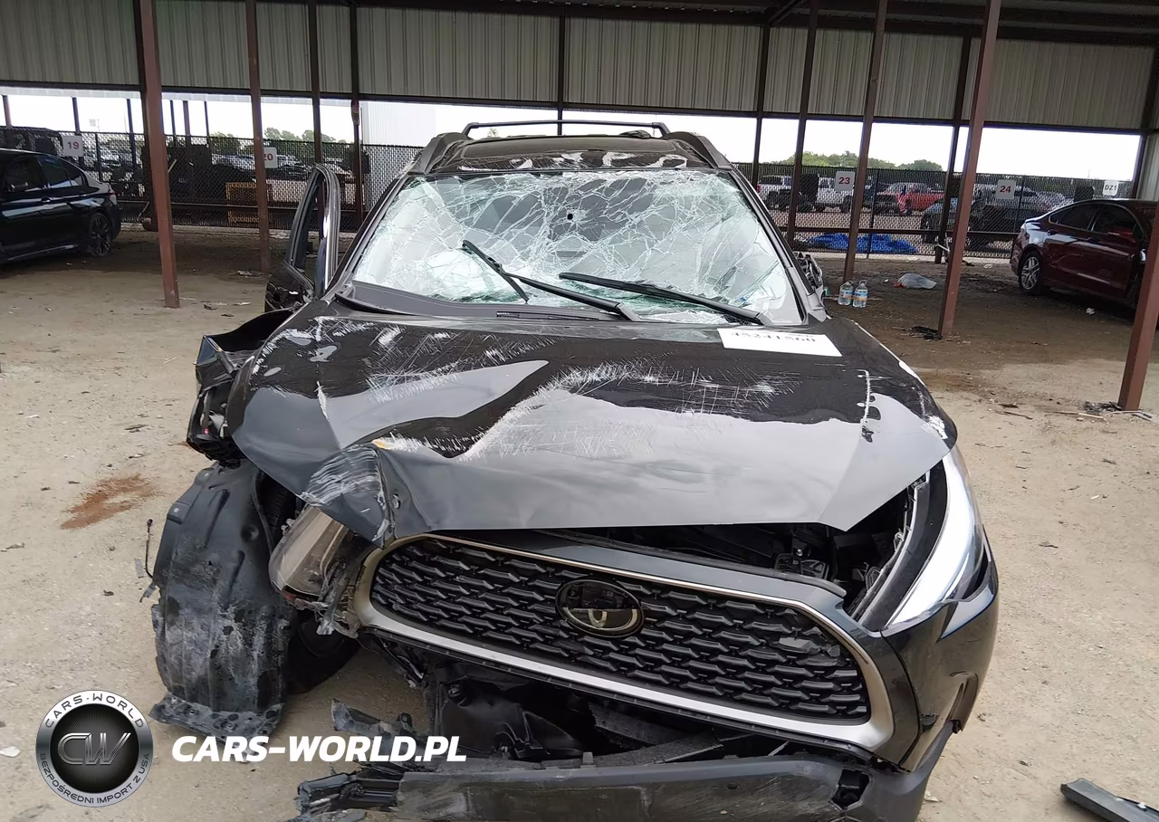 2025 Toyota Corolla Cross Xle VIN:7MUDAAAG0SV131449 - 11