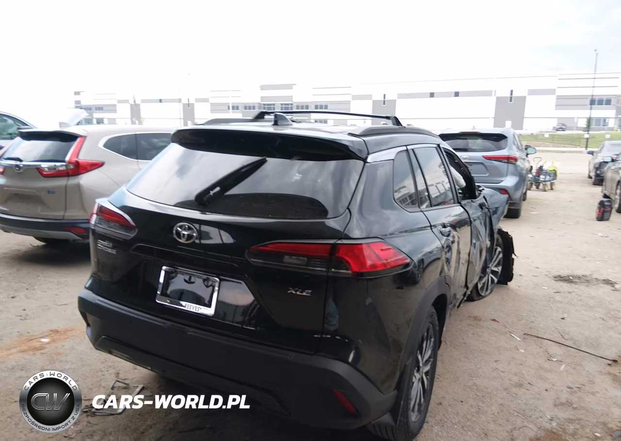 2025 Toyota Corolla Cross Xle VIN:7MUDAAAG0SV131449 - 4