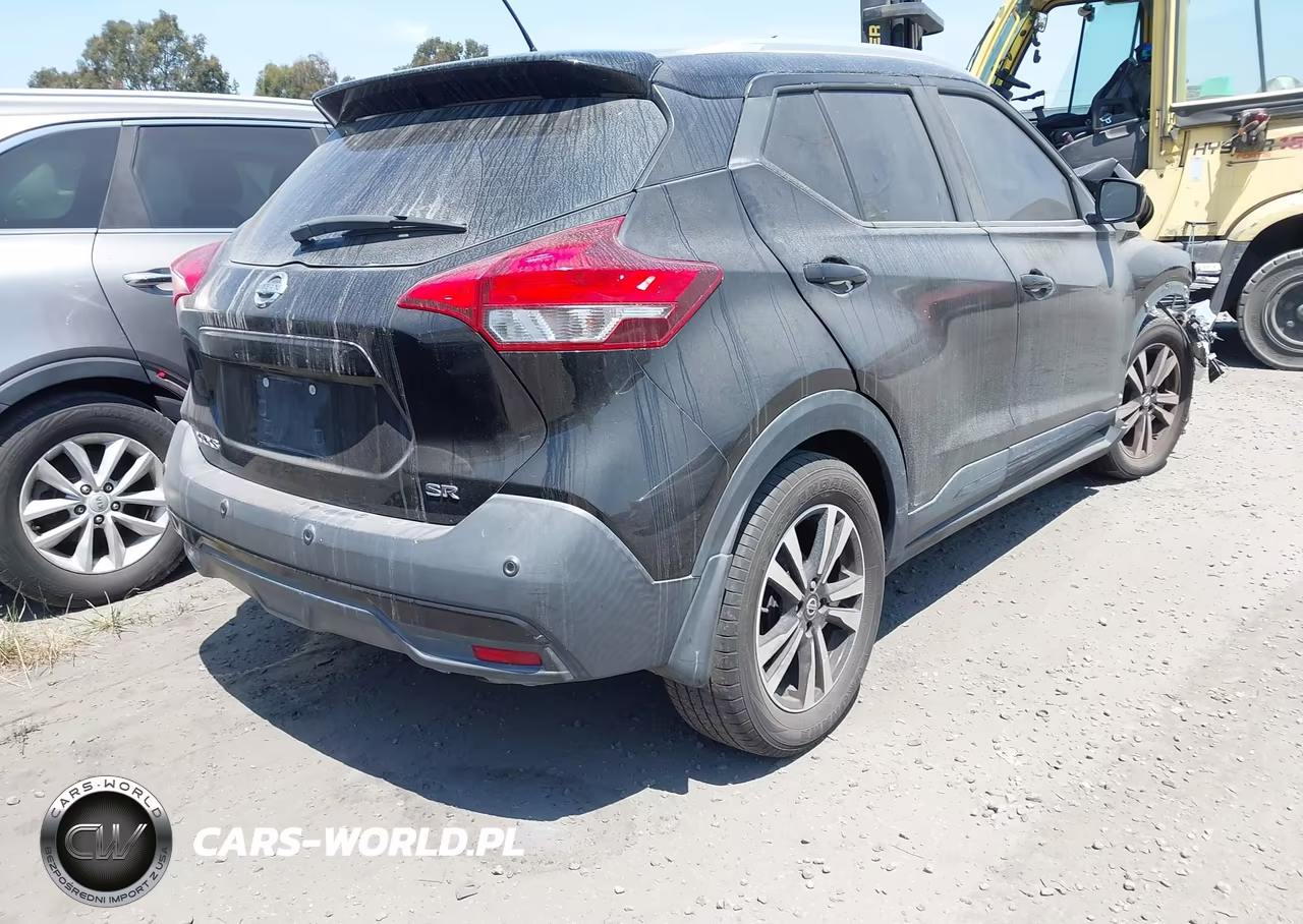 2020 Nissan Kicks Sr Xtronic Cvt VIN:3N1CP5DV7LL483427 - 4