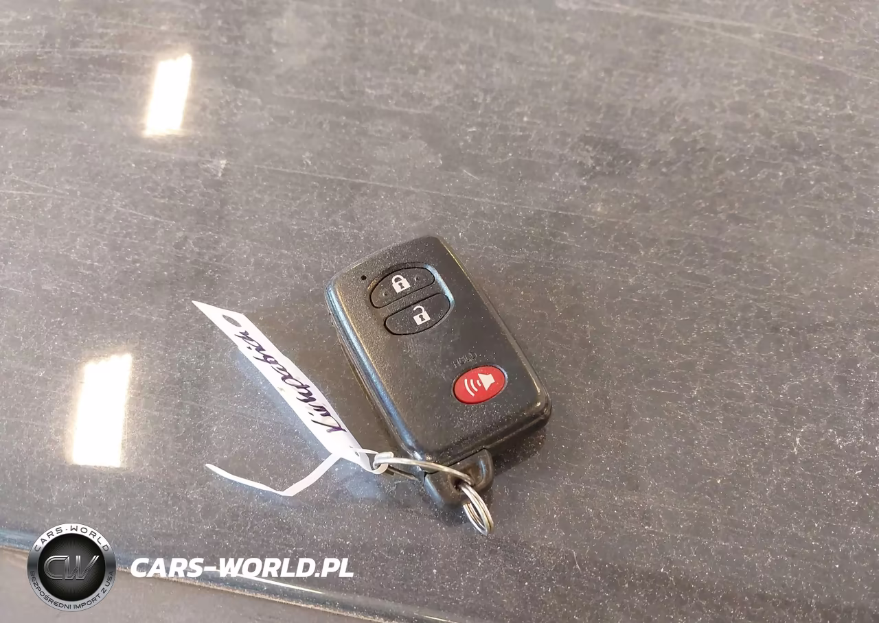 2011 Toyota Prius Two VIN:JTDKN3DU0B0289991 - 11