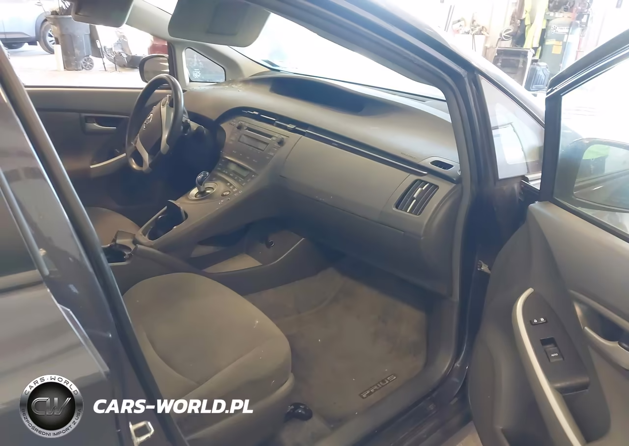 2011 Toyota Prius Two VIN:JTDKN3DU0B0289991 - 5