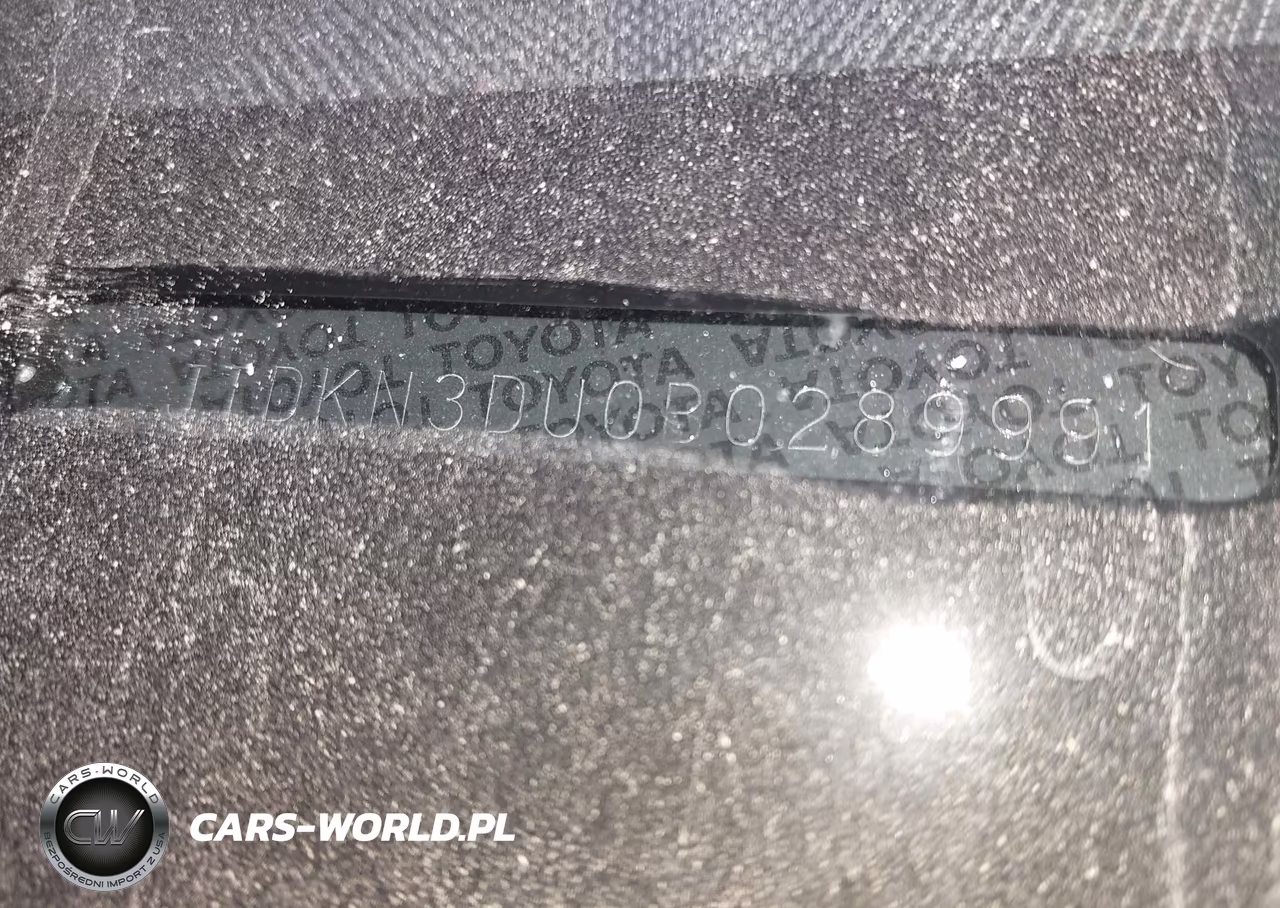 2011 Toyota Prius Two VIN:JTDKN3DU0B0289991 - 9