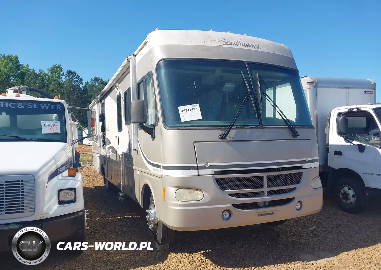 2004 Workhorse Custom Chassis Motorhome Chassis W22