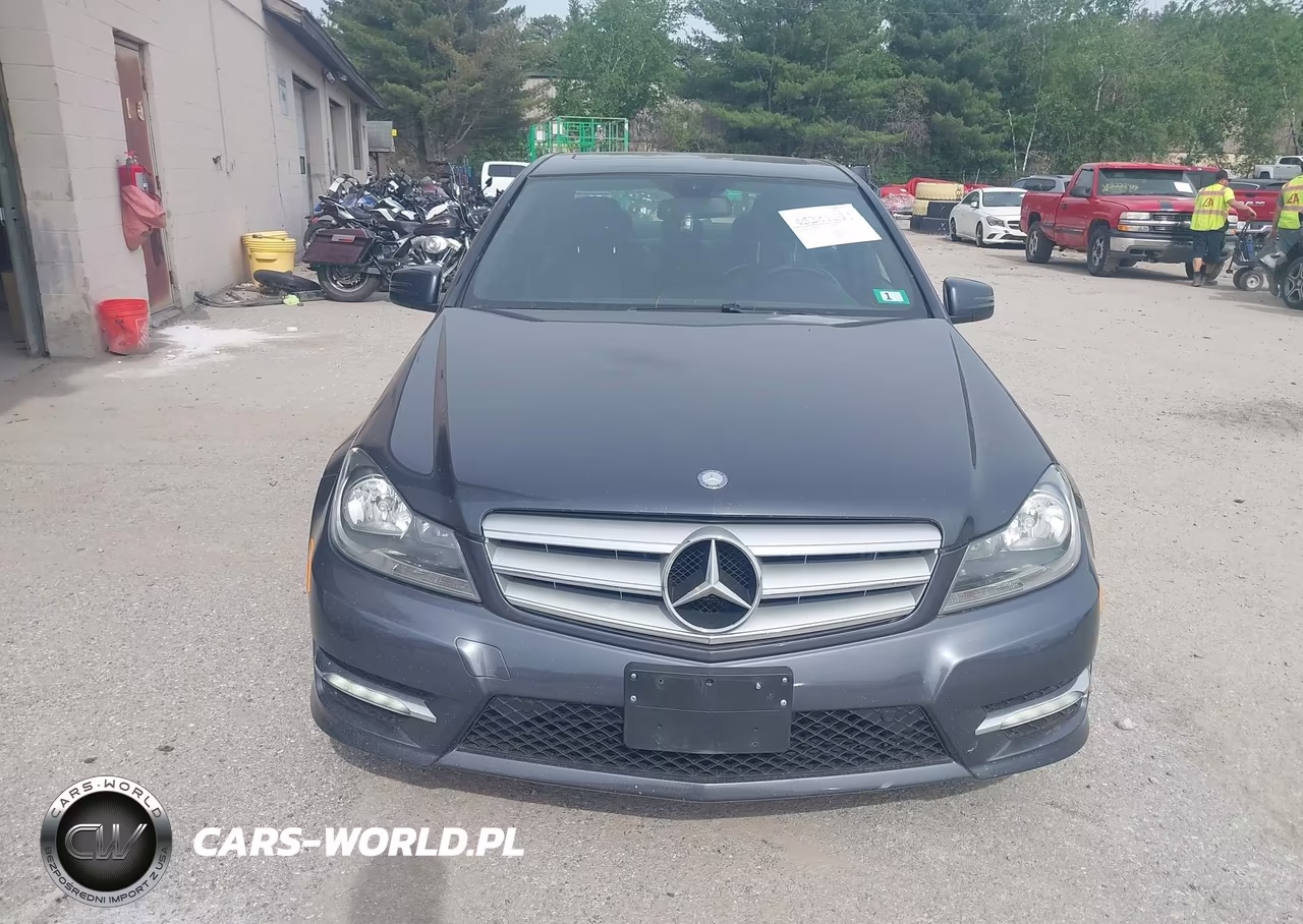 2013 Mercedes-Benz C 300 Sport 4Matic VIN:WDDGF8ABXDR270923 - 12