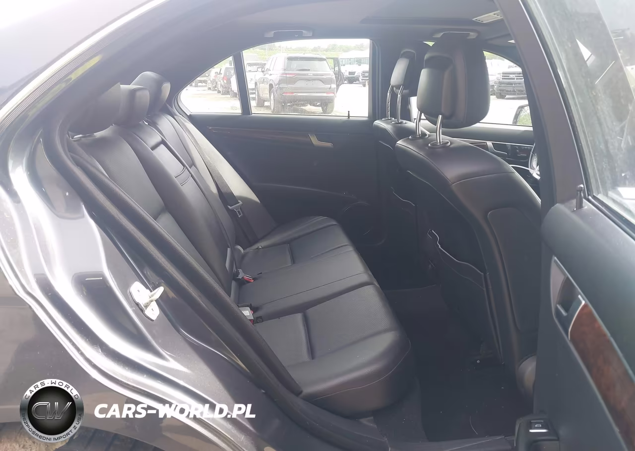 2013 Mercedes-Benz C 300 Sport 4Matic VIN:WDDGF8ABXDR270923 - 8