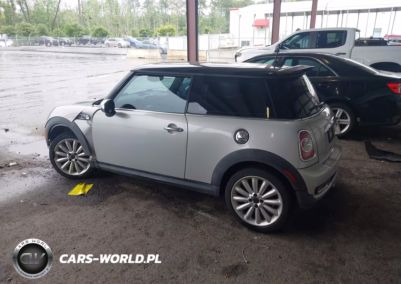 2011 Mini Cooper S VIN:WMWSV3C54BTY13133 - 14