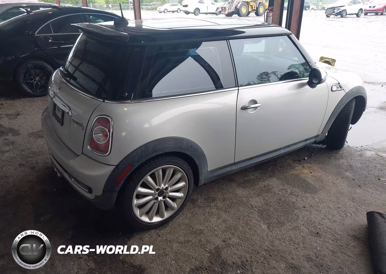 2011 Mini Cooper S VIN:WMWSV3C54BTY13133 - 4
