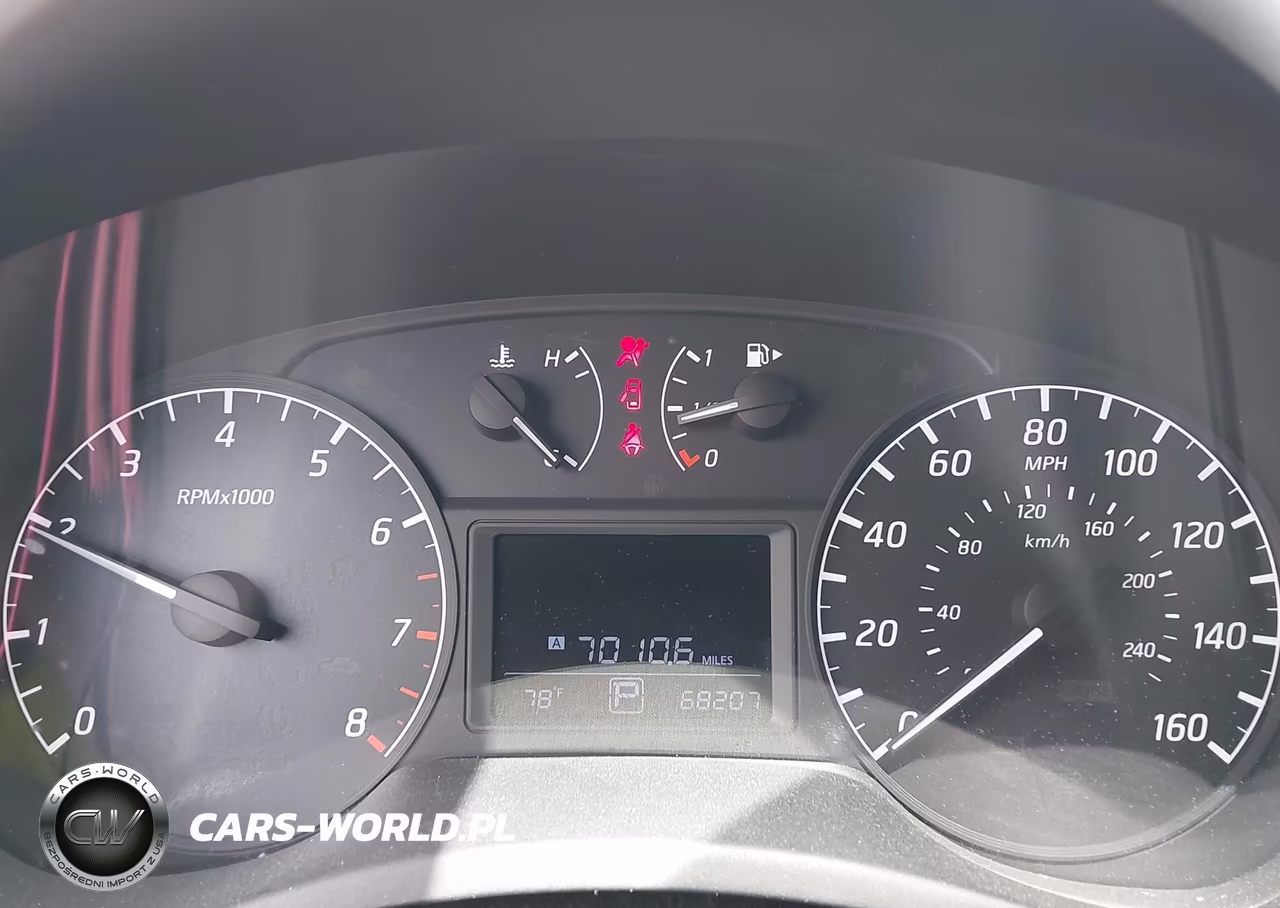2017 Nissan Sentra S VIN:3N1AB7AP1HY255134 - 7