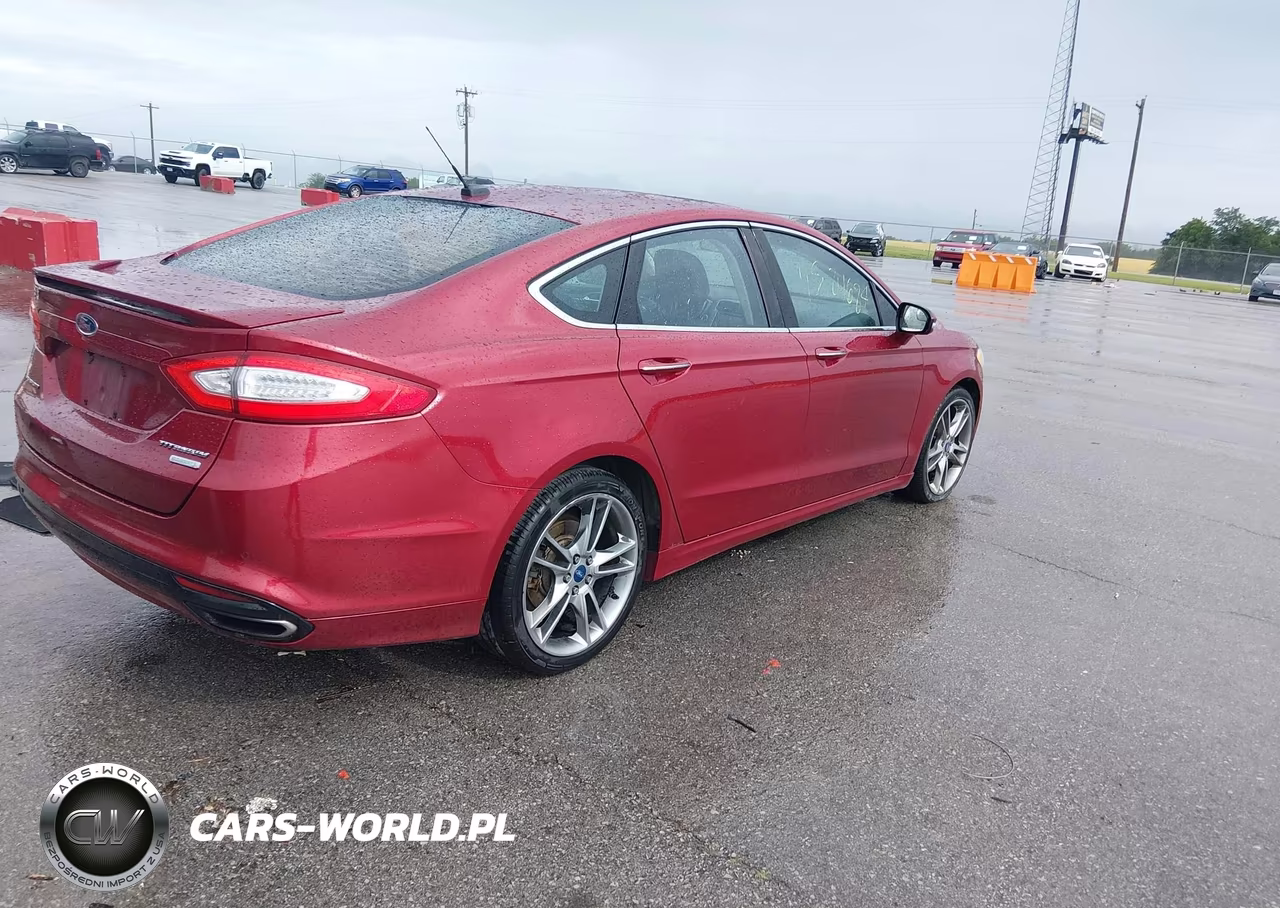 2013 Ford Fusion Titanium VIN:3FA6P0K99DR108095 - 4