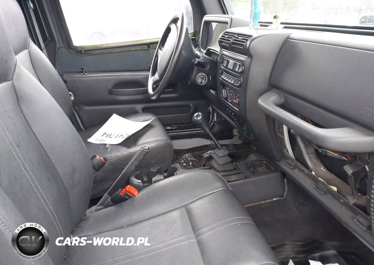 2004 Jeep Wrangler Se VIN:1J4FA29104P753582 - 5
