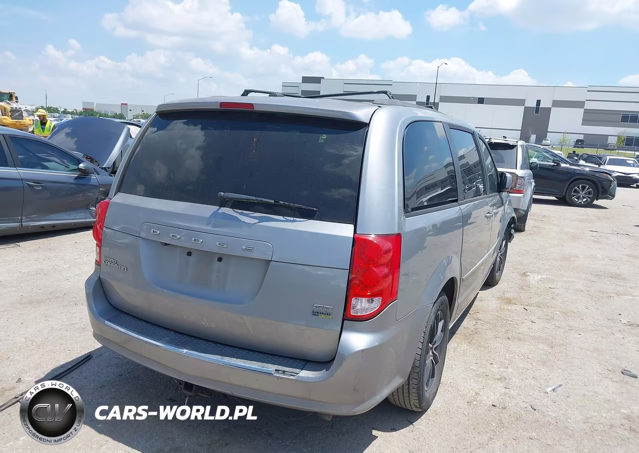 2017 Dodge Grand Caravan Gt VIN:2C4RDGEG2HR773032 - 4