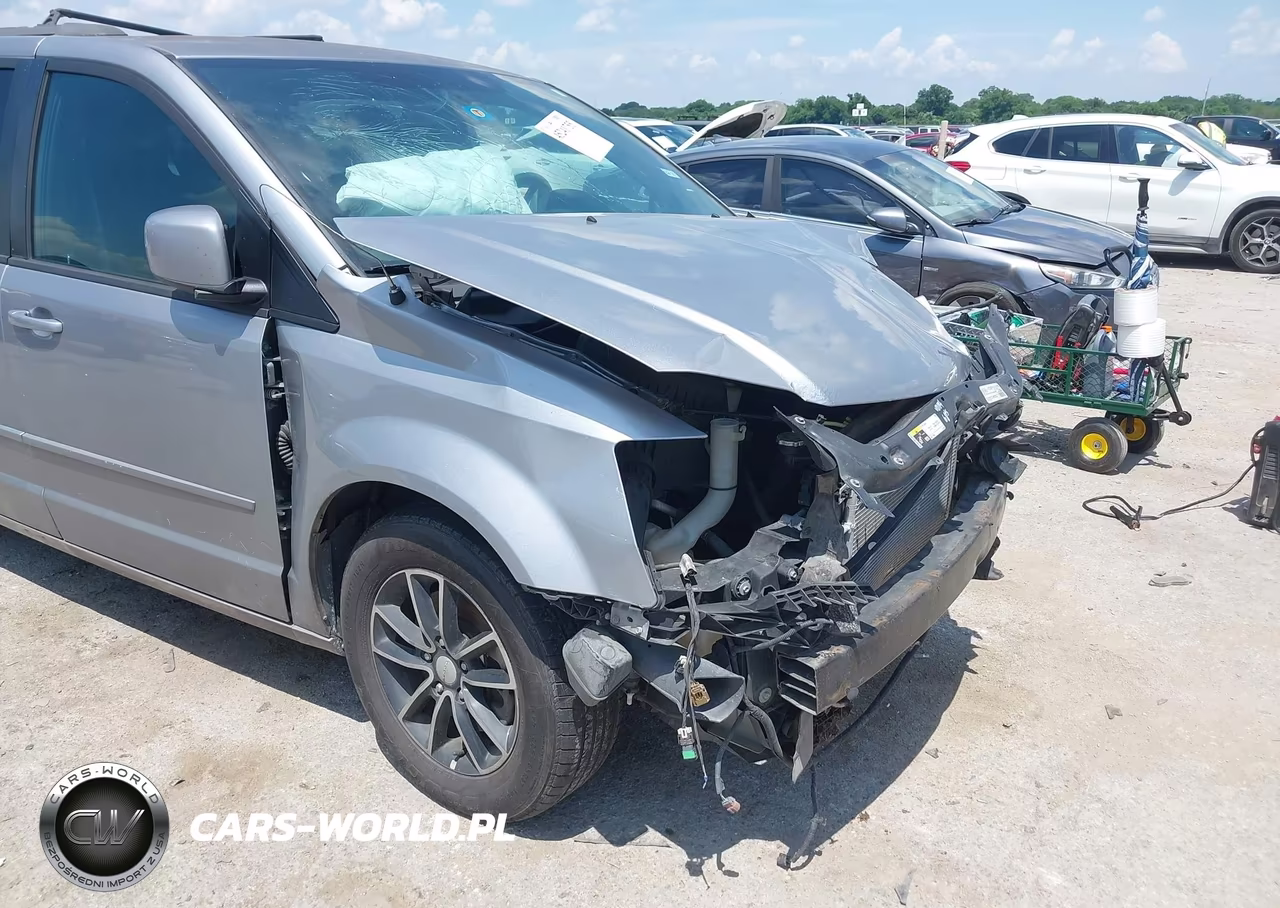 2017 Dodge Grand Caravan Gt VIN:2C4RDGEG2HR773032 - 6