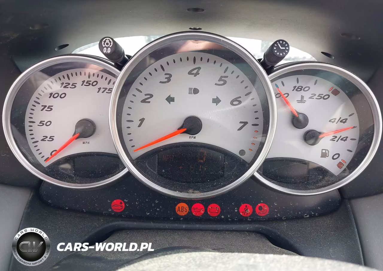 2000 Porsche Boxster S VIN:WP0CB2985YU663886 - 7