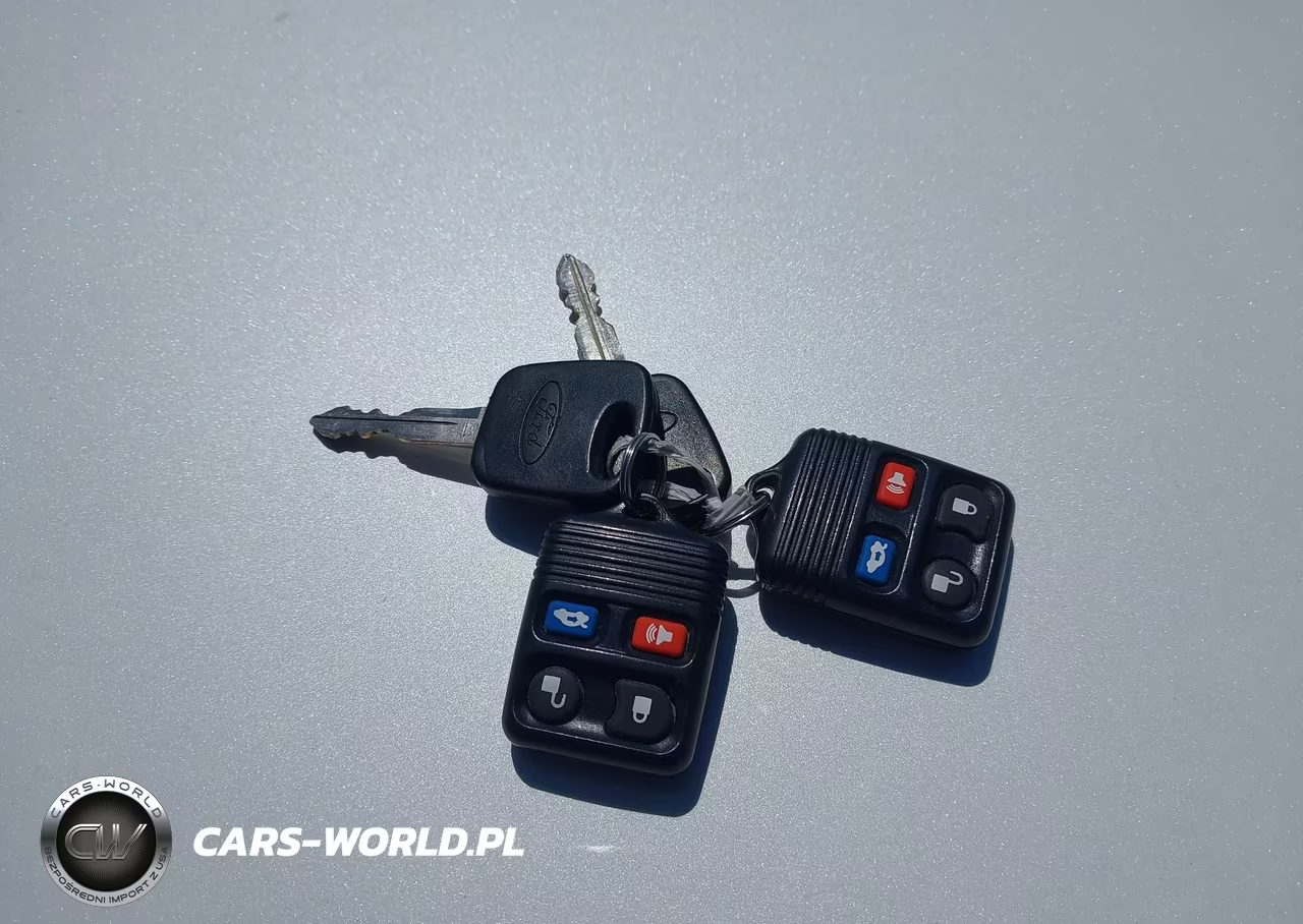 2004 Ford Focus Zts VIN:1FAFP38ZX4W107303 - 11