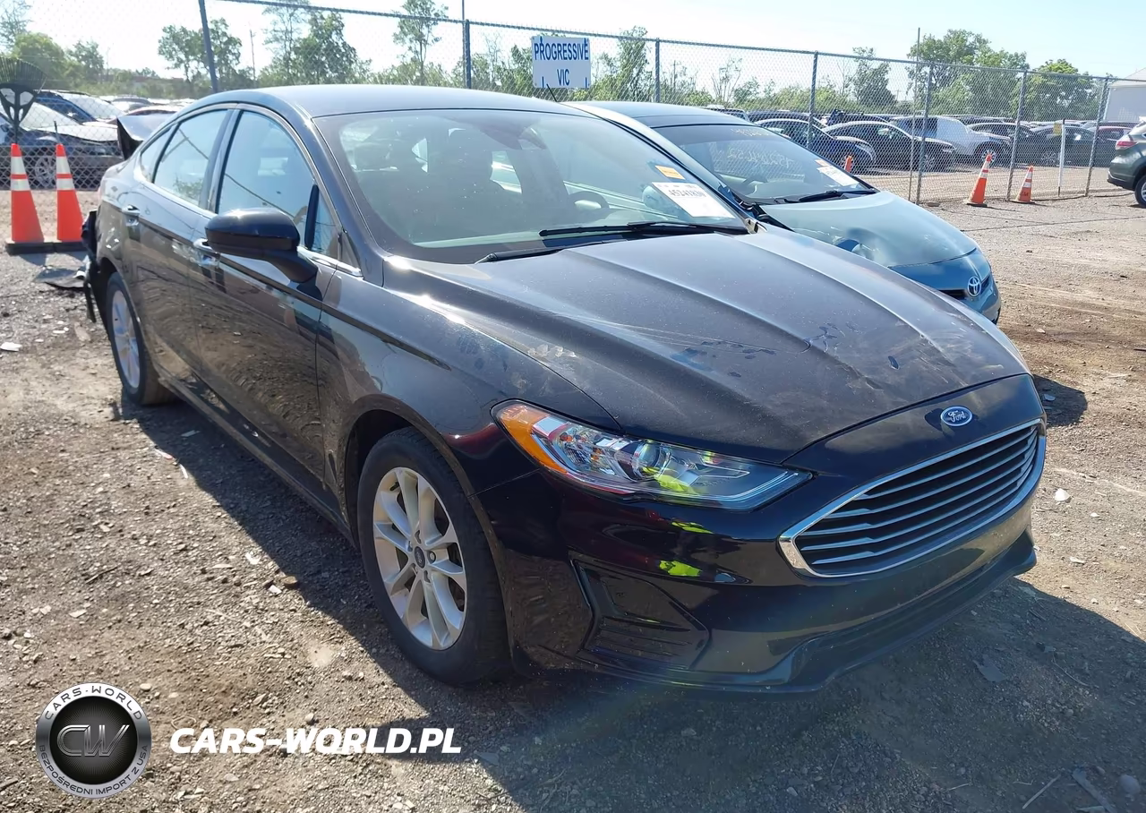 2020 Ford Fusion Se – zdjęcie 1 z 16