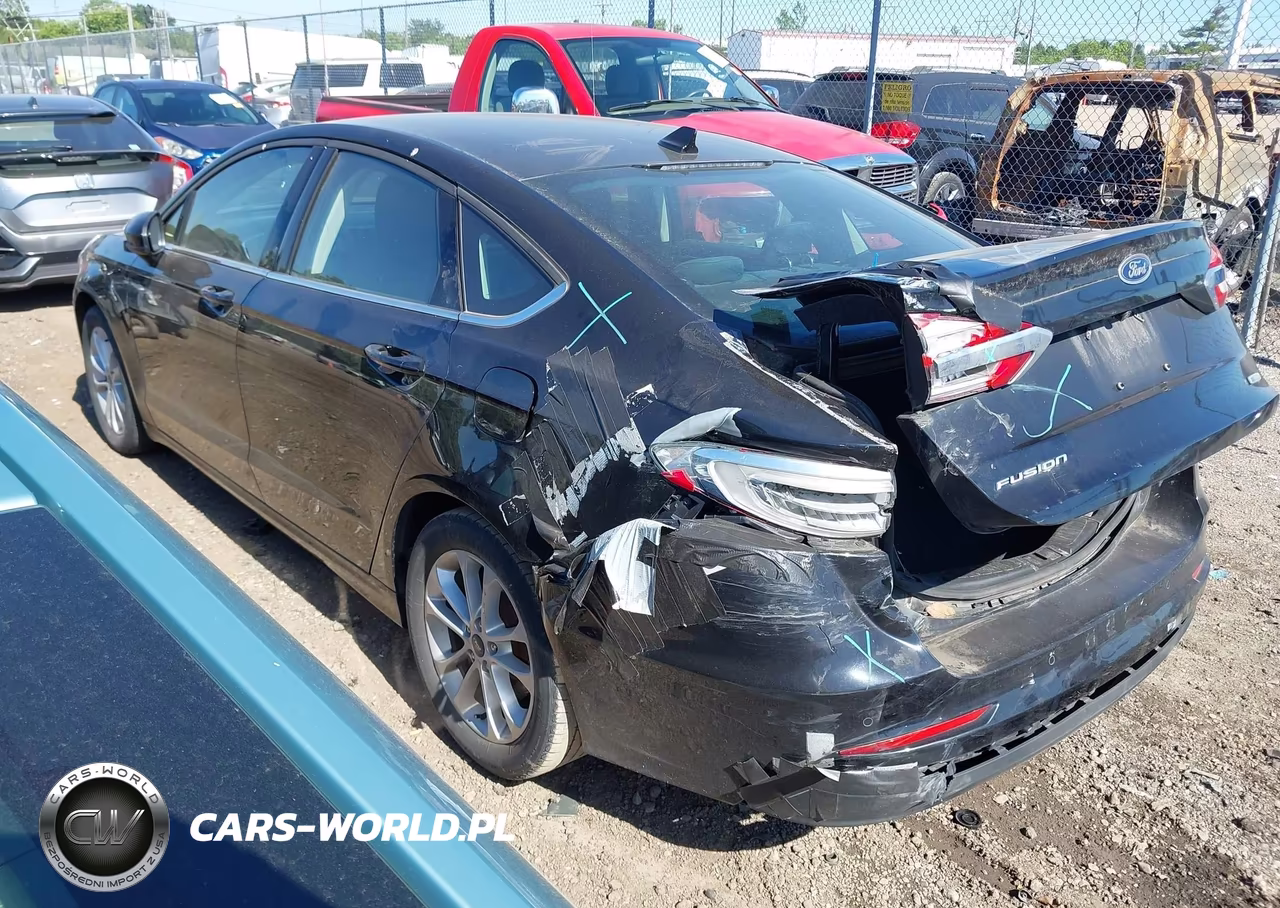 2020 Ford Fusion Se VIN:3FA6P0HD3LR106725 - 3
