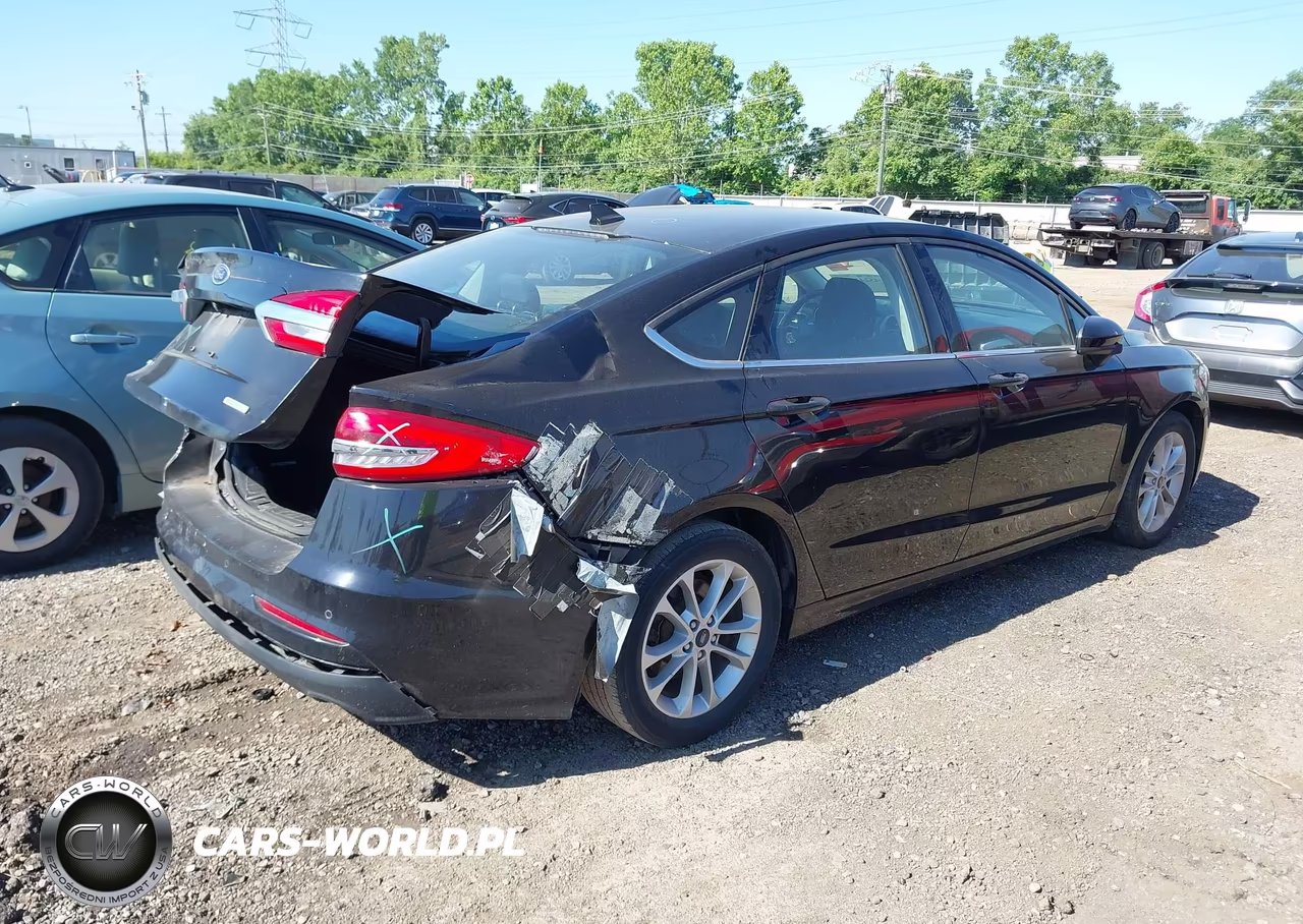 2020 Ford Fusion Se VIN:3FA6P0HD3LR106725 - 4