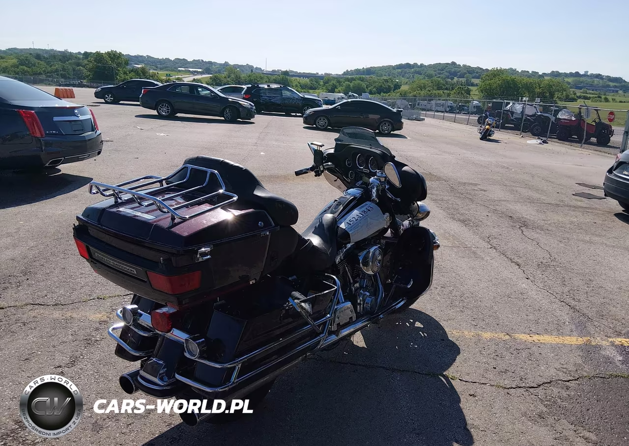 2006 Harley-Davidson Flhtcui VIN:1HD1FCW146Y696858 - 4