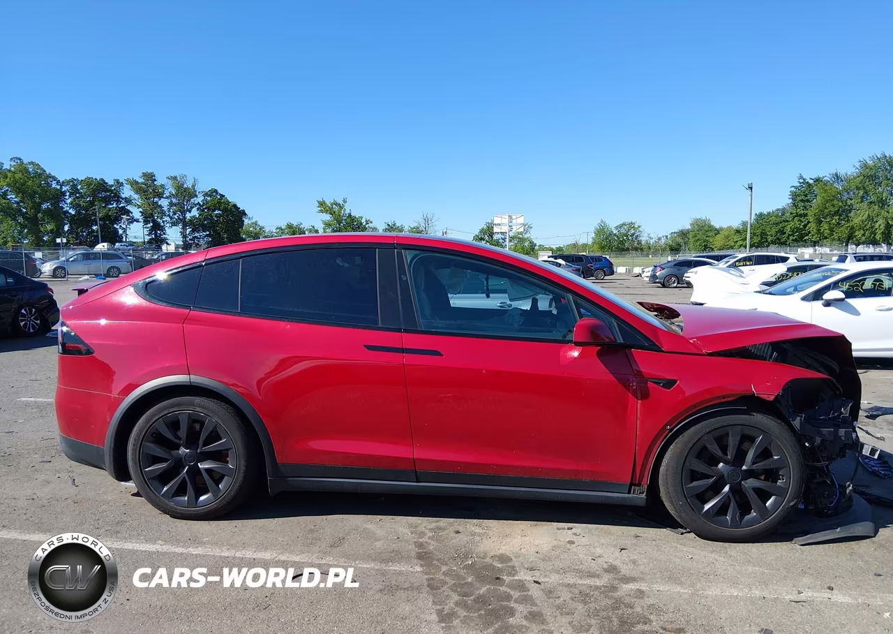 2022 Tesla Model X Plaid Tri Motor All-Wheel Drive VIN:7SAXCBE62NF354659 - 11