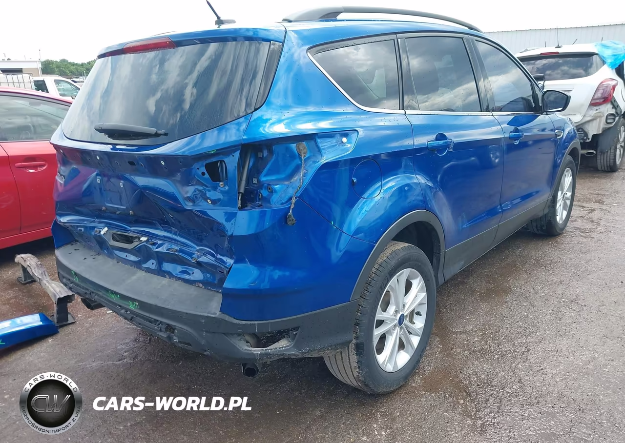 2017 Ford Escape Se VIN:1FMCU0GDXHUC86725 - 4