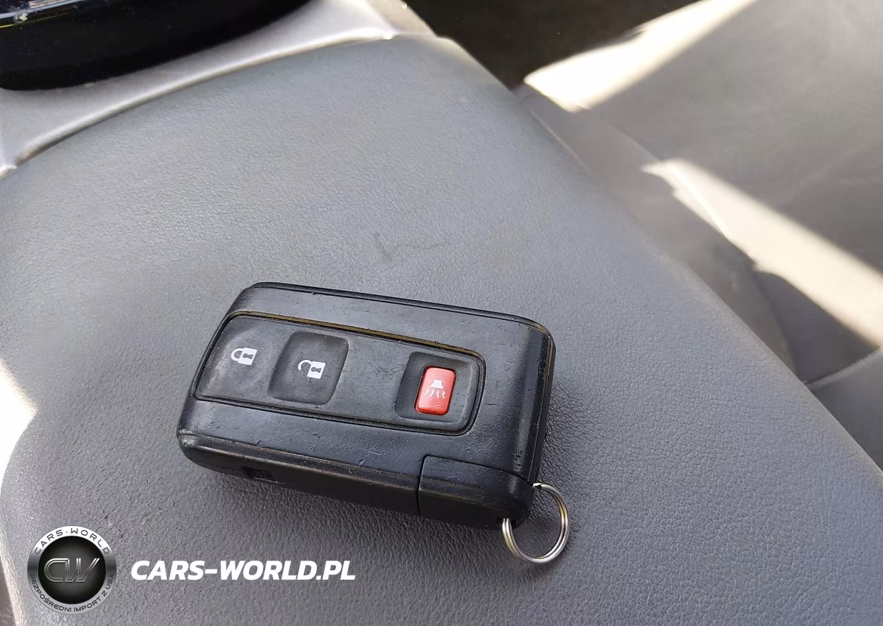2007 Toyota Prius VIN:JTDKB20U373249080 - 11