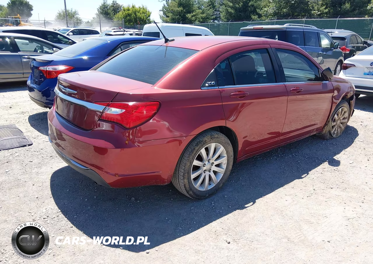 2014 Chrysler 200 Lx VIN:1C3CCBABXEN212077 - 4