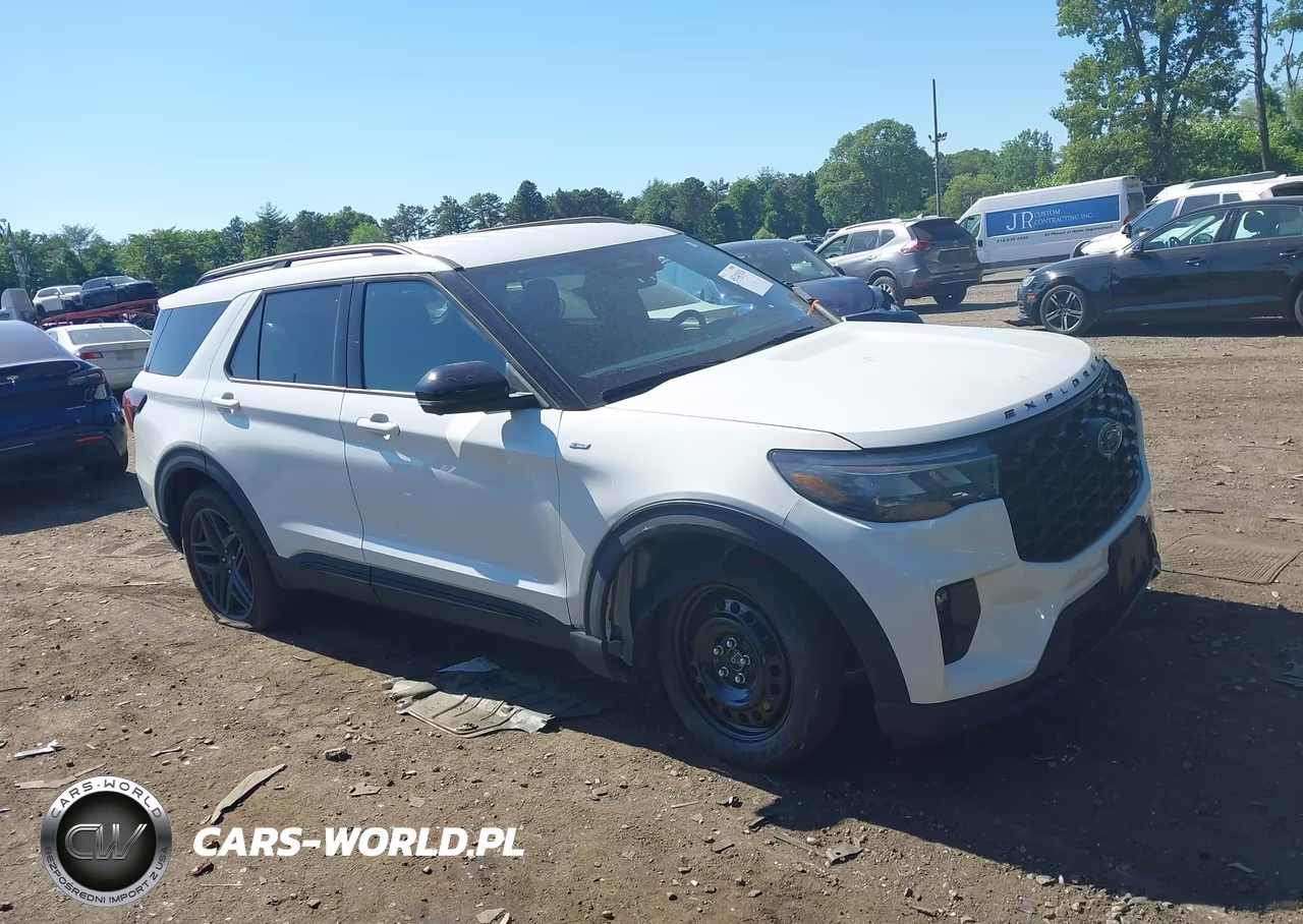 2025 Ford Explorer St-Line VIN:1FMUK8KH7SGC82771 - 13