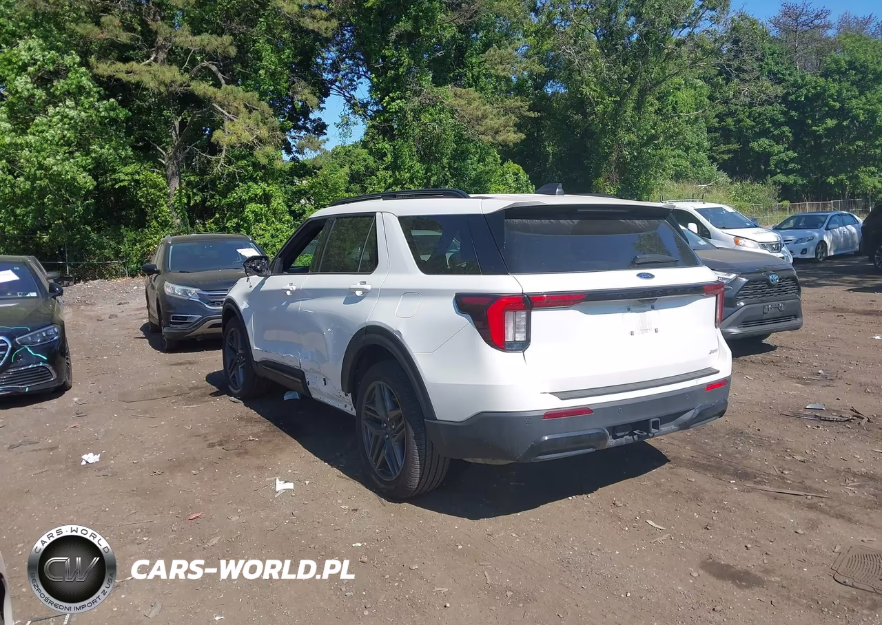 2025 Ford Explorer St-Line VIN:1FMUK8KH7SGC82771 - 3