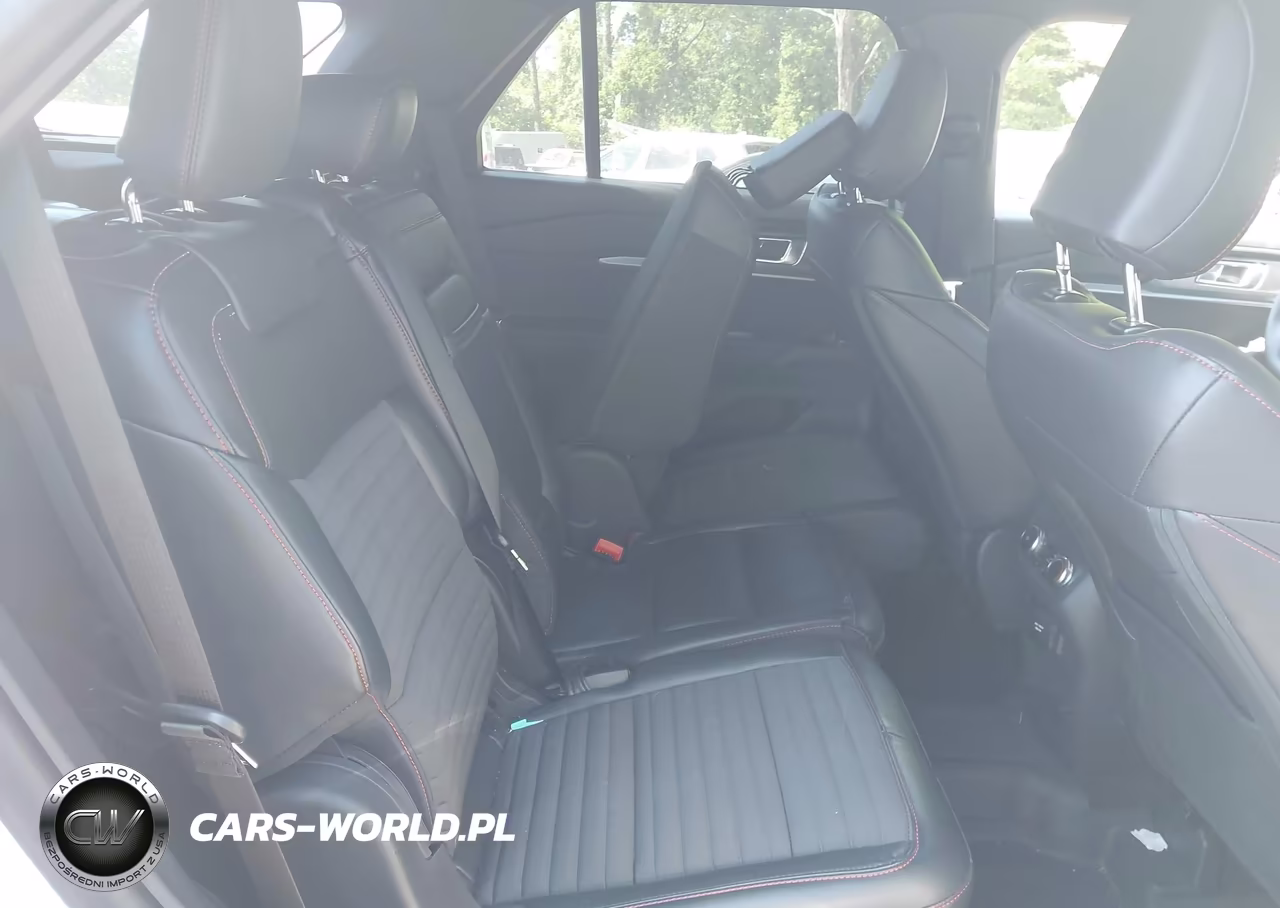 2025 Ford Explorer St-Line VIN:1FMUK8KH7SGC82771 - 8