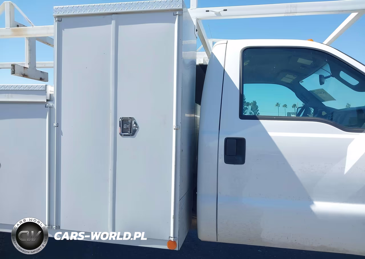 2016 Ford F-450 Chassis Xl VIN:1FDUF4GT2GEB16641 - 8