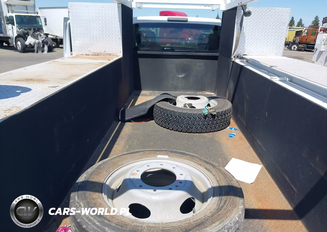 2015 Ford F-450 Chassis Xlt VIN:1FDUF4GT0FEC64009 - 12