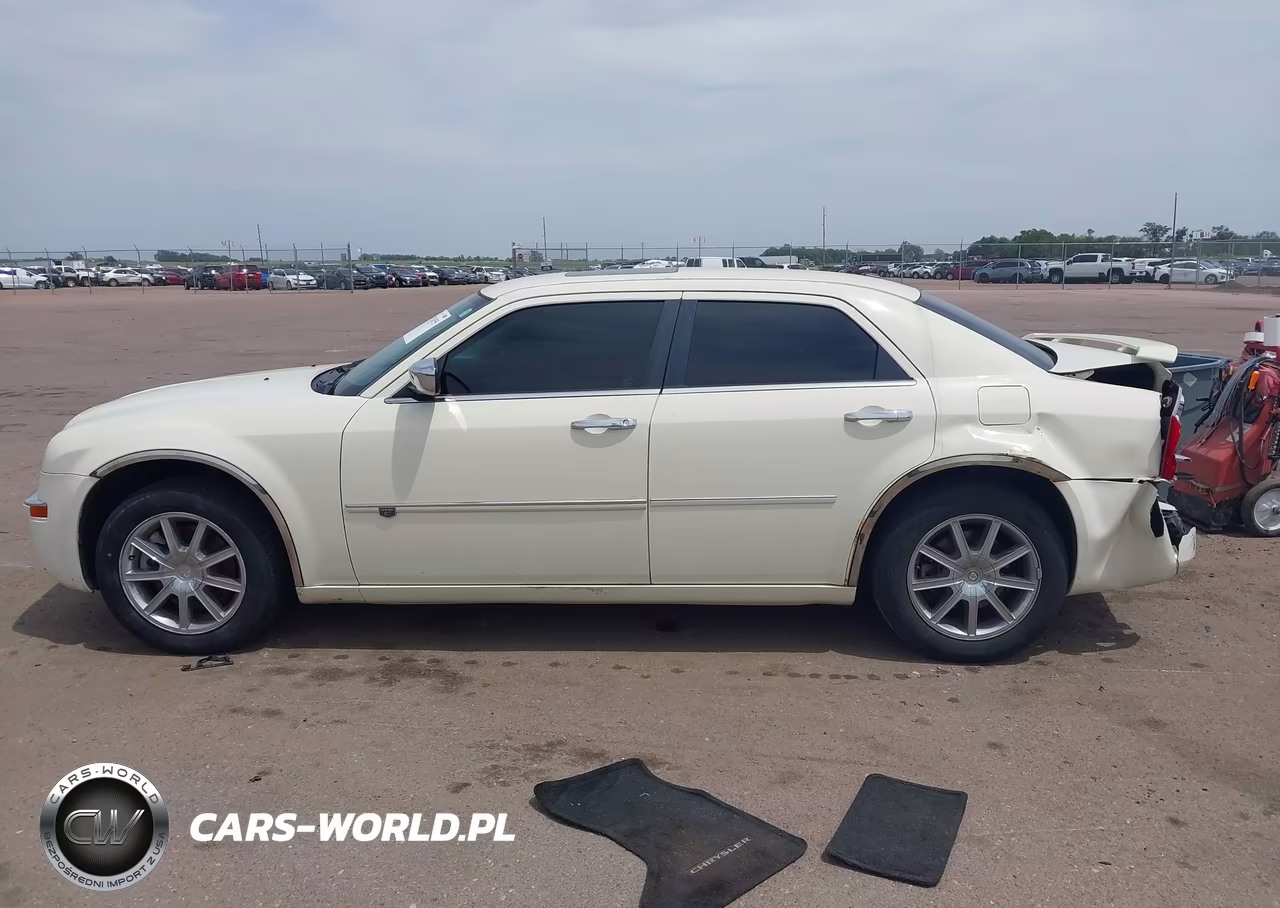 2010 Chrysler 300C Awd VIN:2C3CK6CT8AH172620 - 14